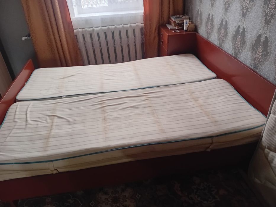 Продам кровать двухспальнюю