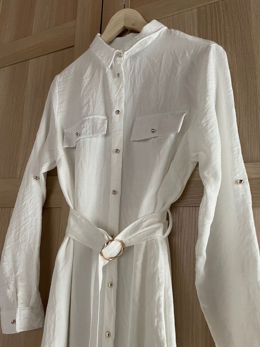 Бели рокли тип риза по 10 лв