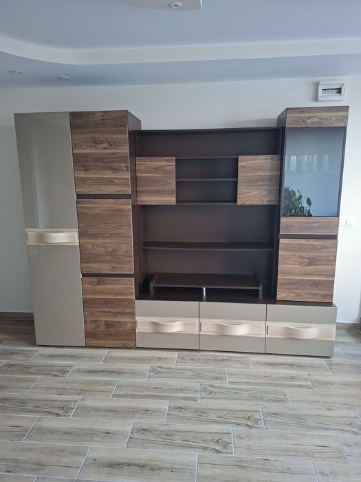 Vând mobilă salon