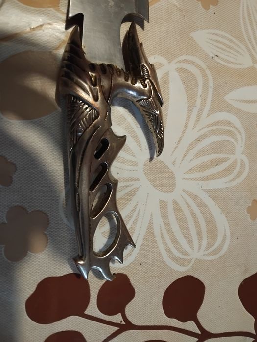 Se vinde cutit de vinatoare