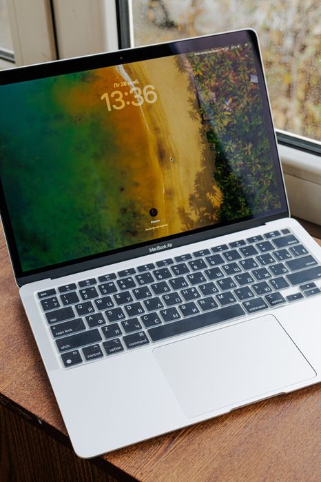 Apple MacBook Air M1 2020, 8 Gb RAM/256 Gb