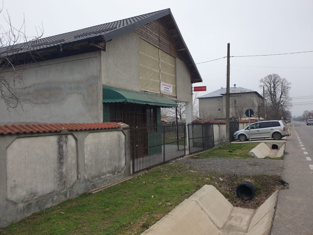 Casa si teren de vanzare