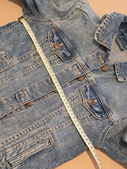 jachetă scurtă din denim, model cropped H&M