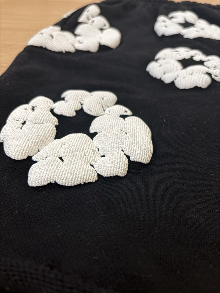 Denim tears къси гащи черни