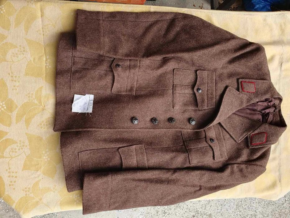 Войнишка униформа.