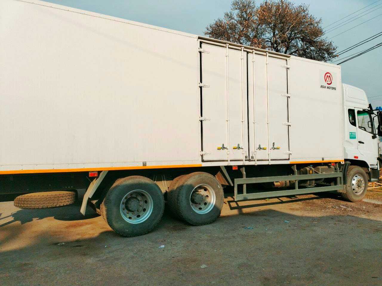 фургон HOWO - 20 тонна 9 метр