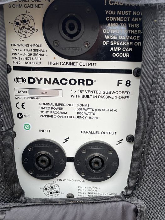 Vînd basi pereche Dynacord F8