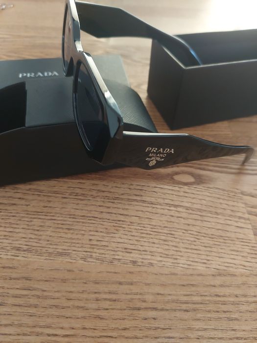 Ochelari de soare Prada