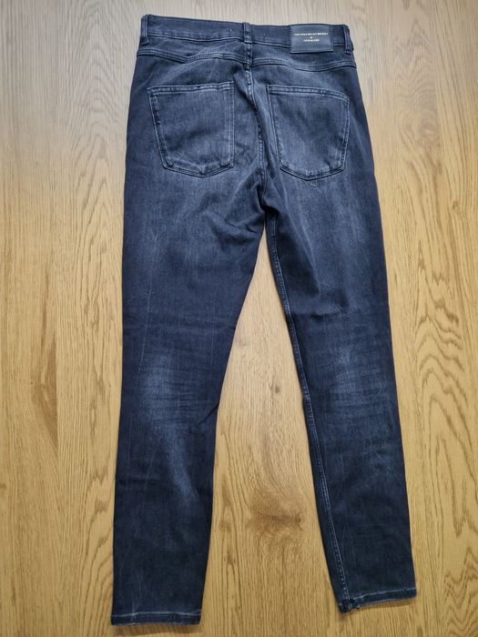 Дамски дънки на Zara