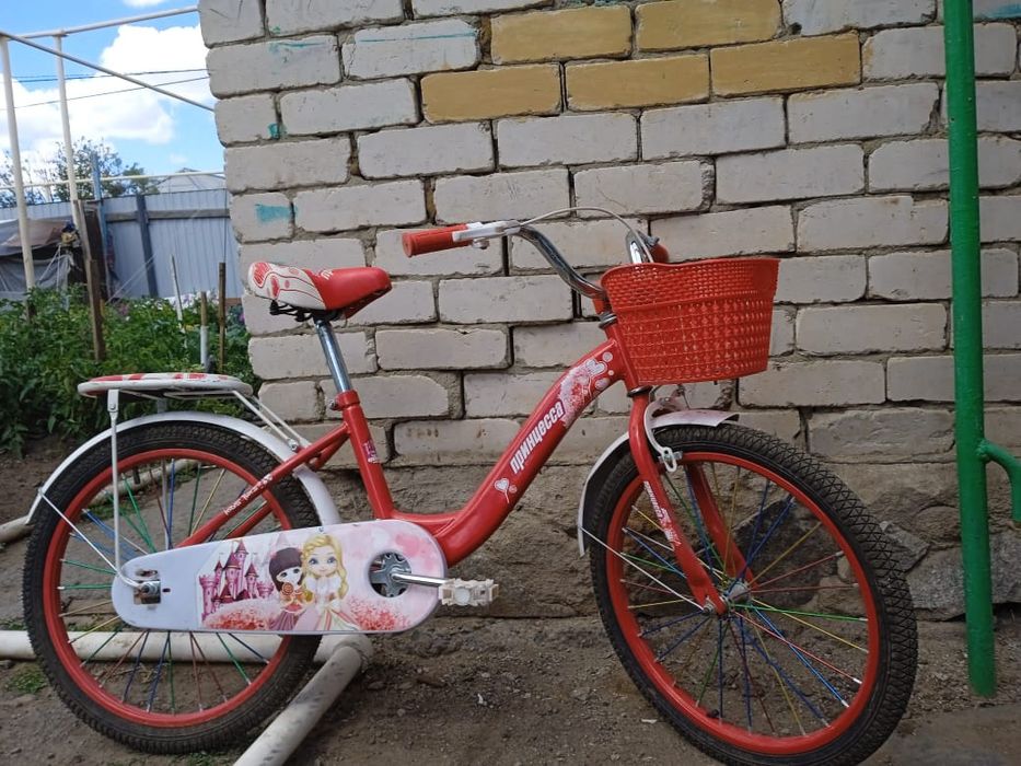 Продам детский велосипед в отличном состоянии, катались очень редко