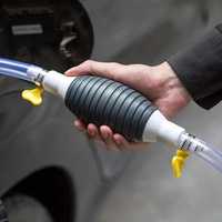 Pompa de transfer lichide pentru motorină benzină vin  + Furtun 2m