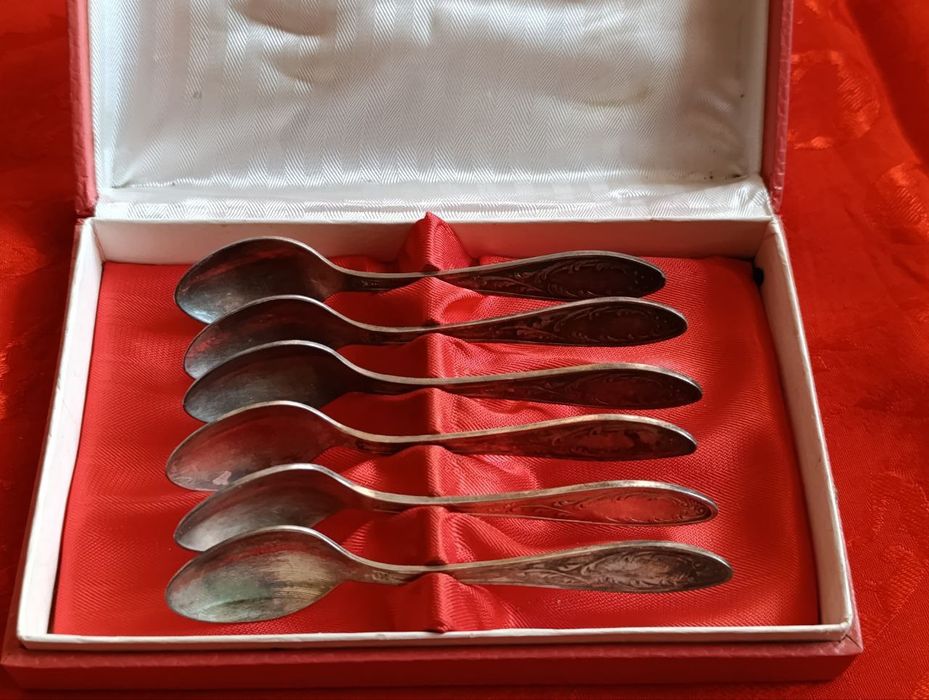 Ложки вилки ножи СССР мельхиор , нержавейка