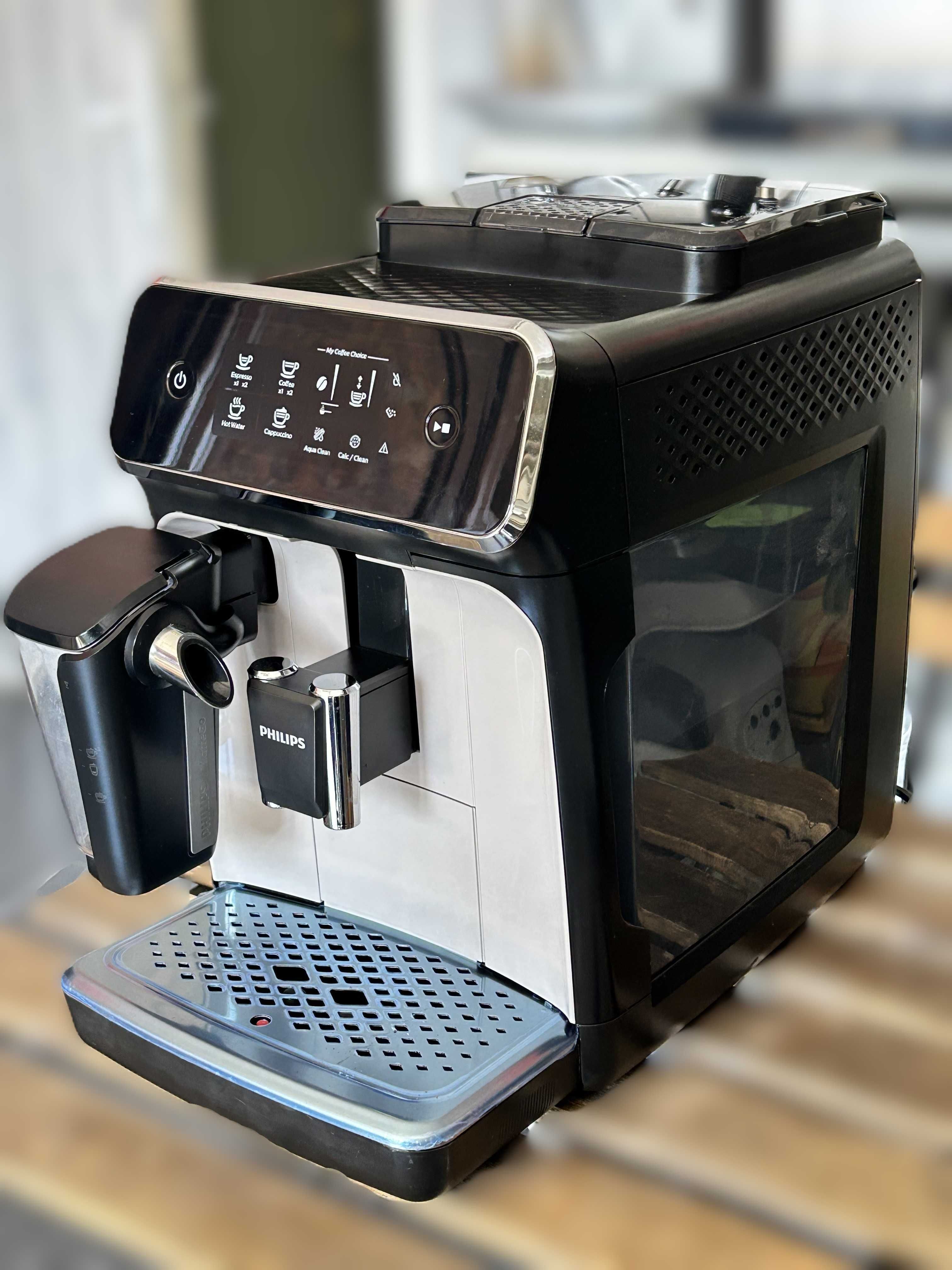 Кафемашина Philips Latte Go Серия 2200