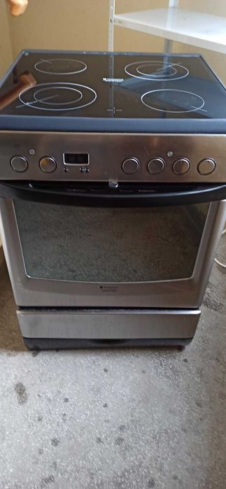 Готварска печка Ariston Hotpoint