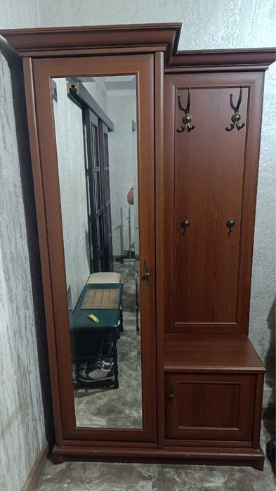 Шкаф в прихожую