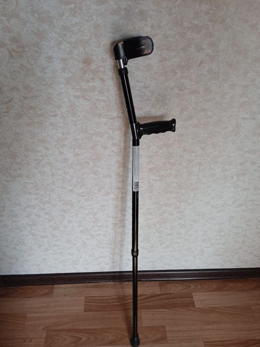 Продам локтевой костыль