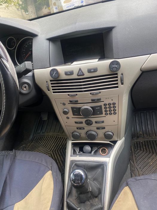 Vând Opel Astra H