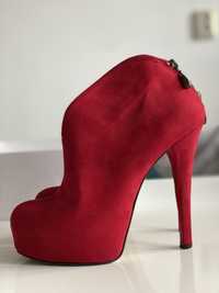 Червени велурени обувки на ток Shoe Art