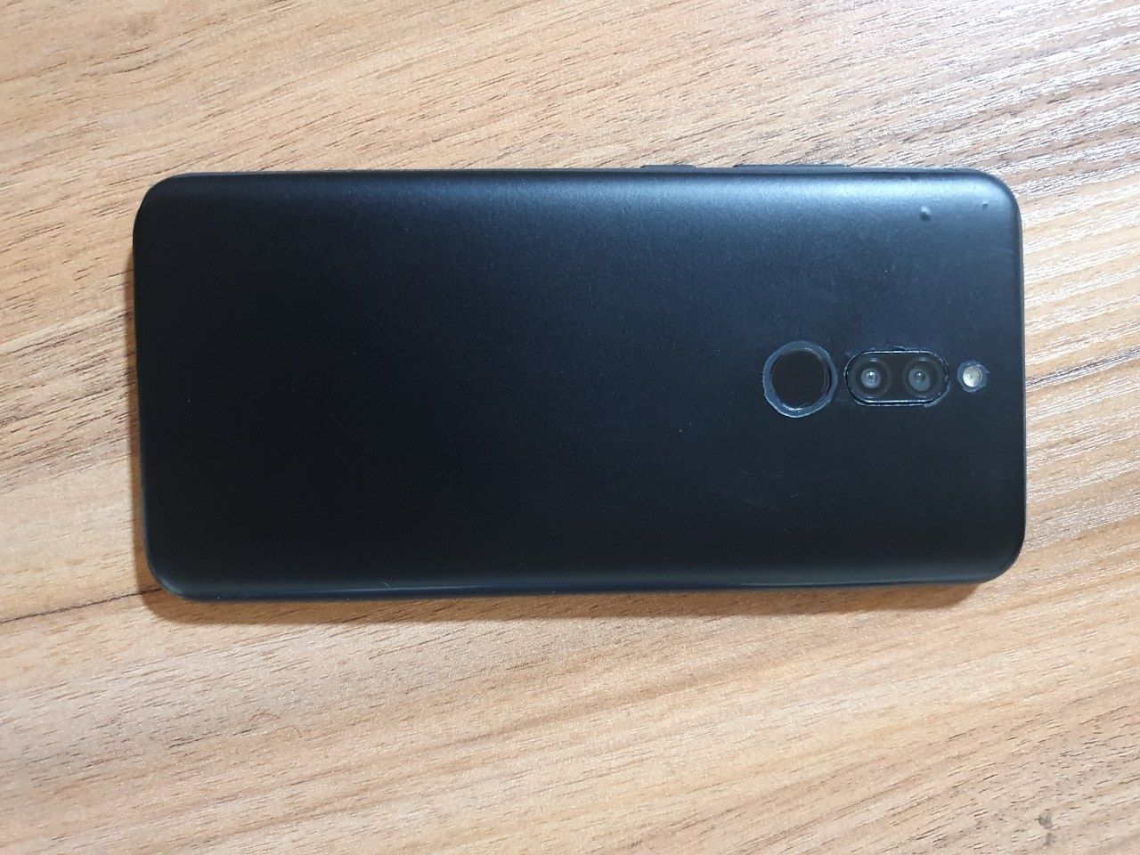 Redmi 8  64 xotira