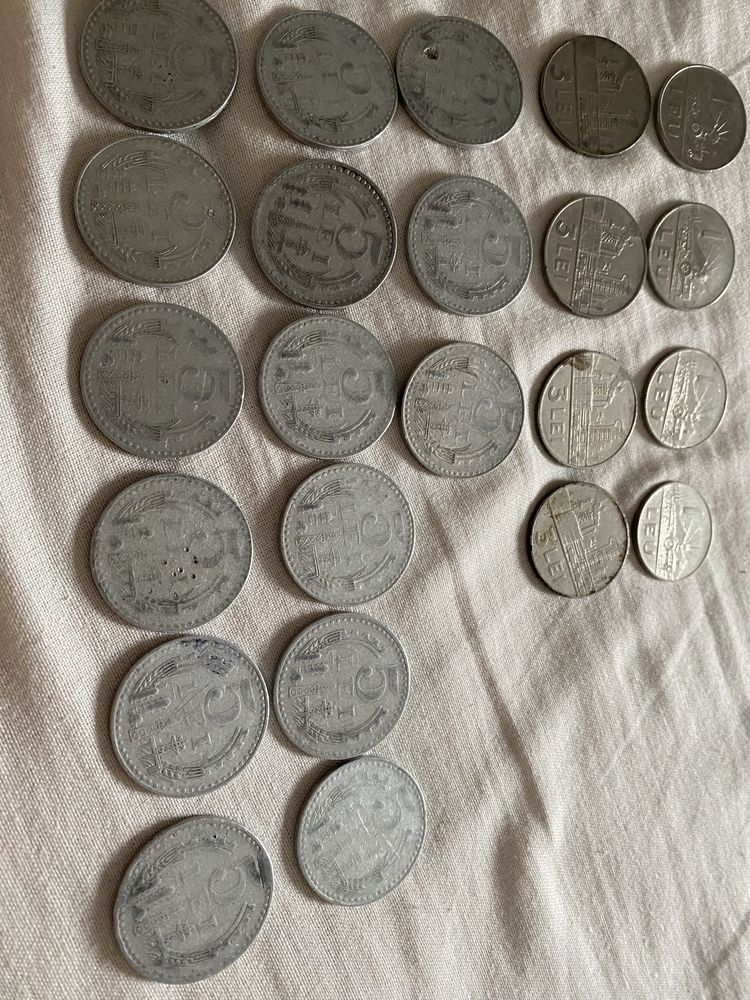 Monezi de vanzare de pe vremea lui Ceausescu.