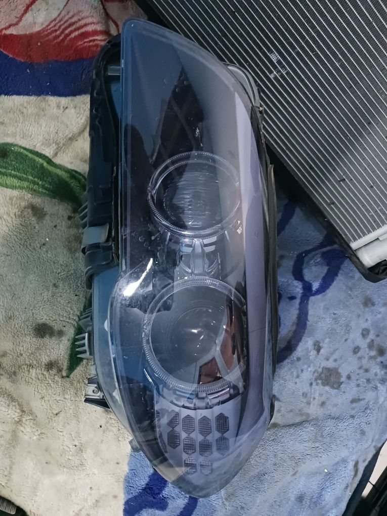 Far Bixenon Adaptiv UE
