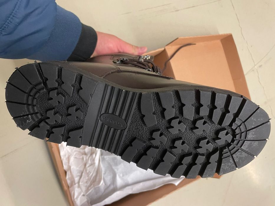 2 perechi bocanci/vara piele intoarsa /bocanci iarna piele maro