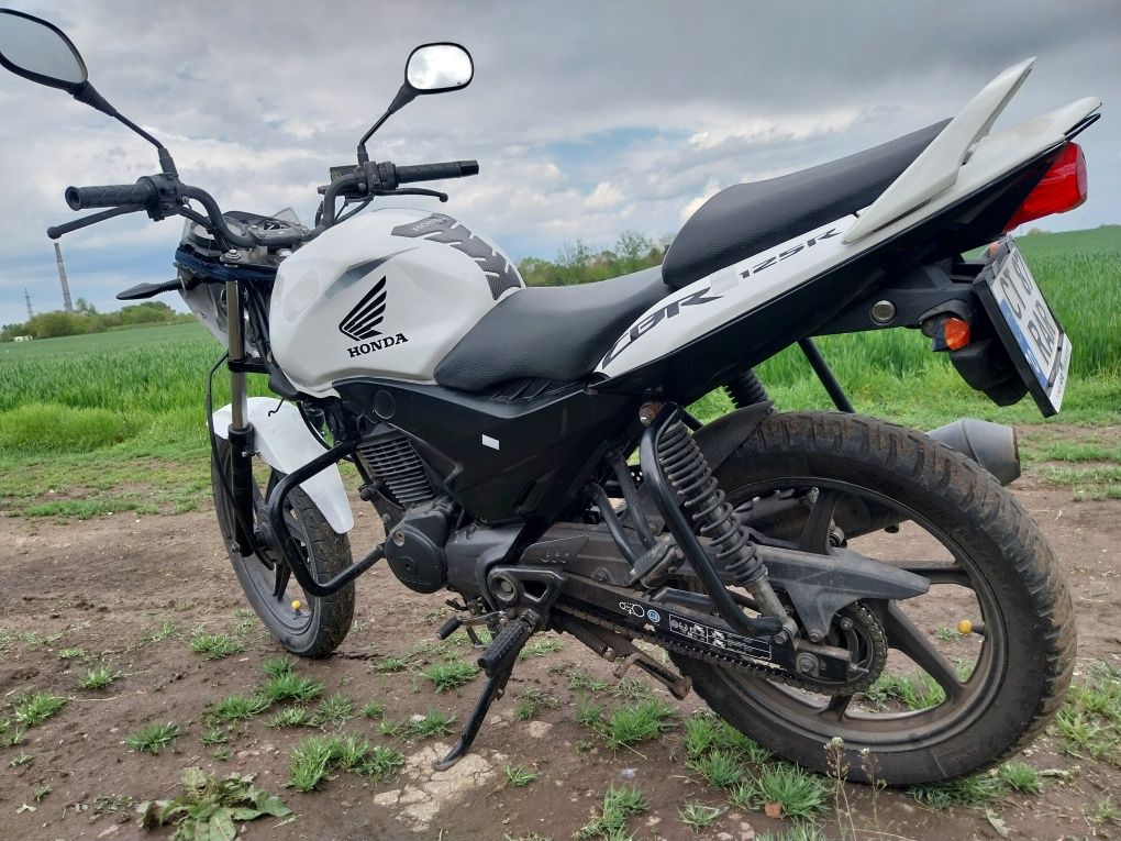 Vând honda cbf 125