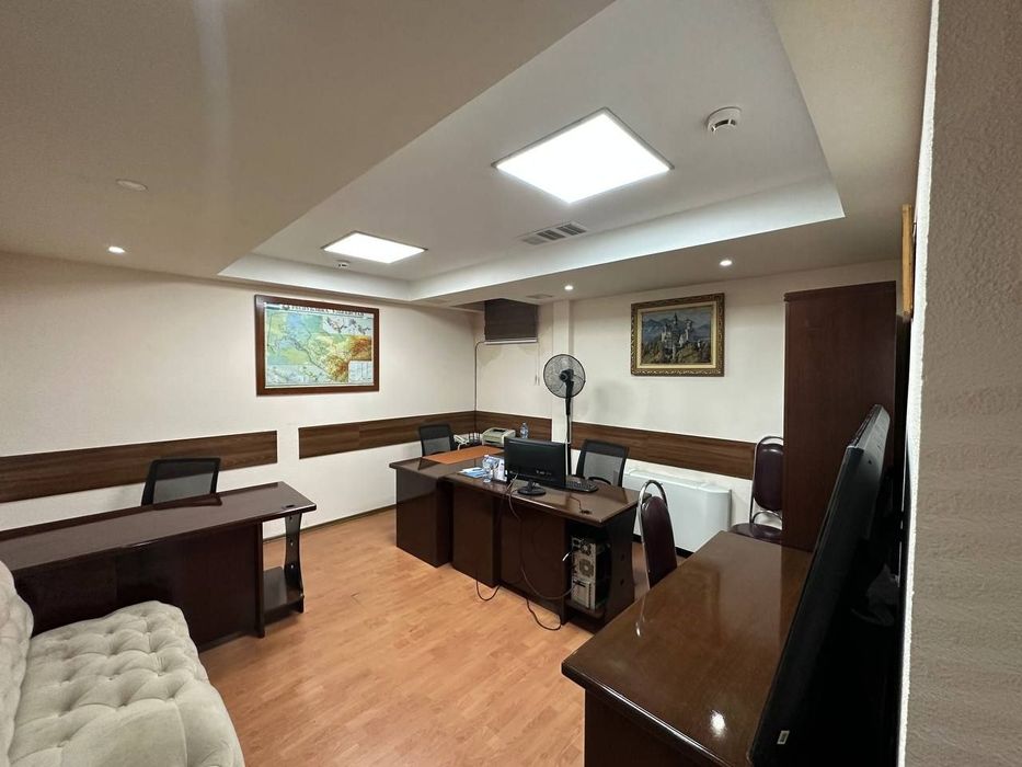 Уютный мебелированный офис в центре города ждёт вас!