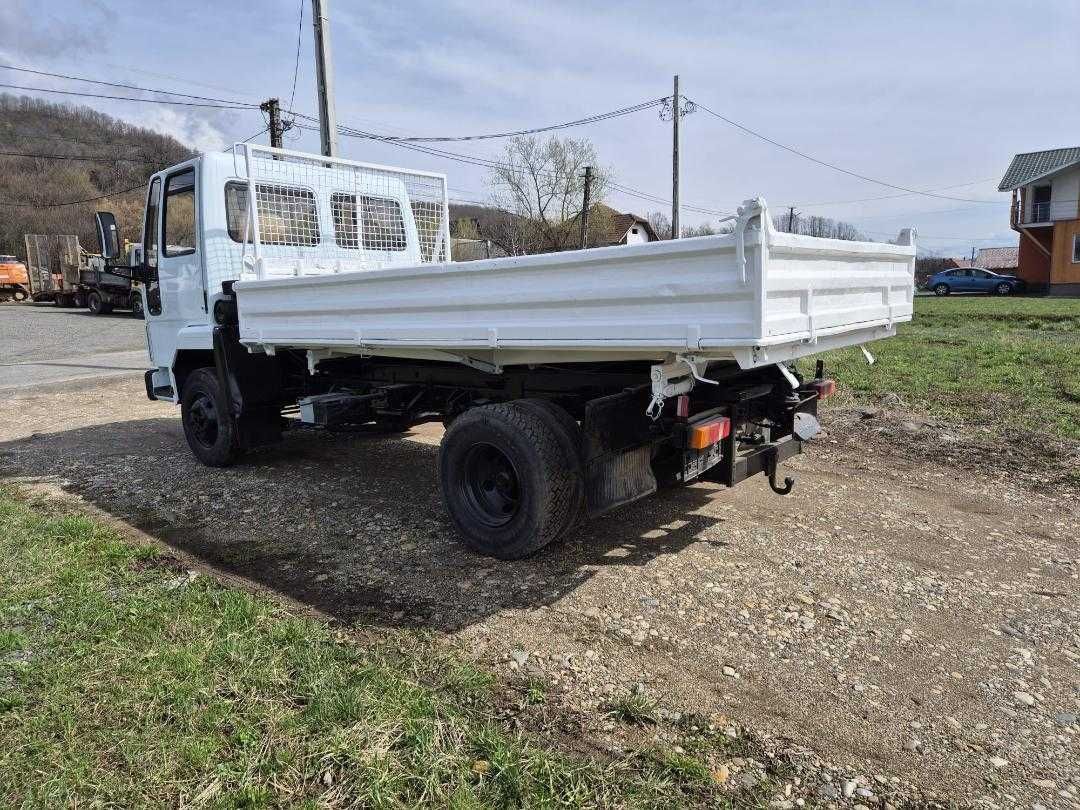 Vand autoutilitara marca FORD