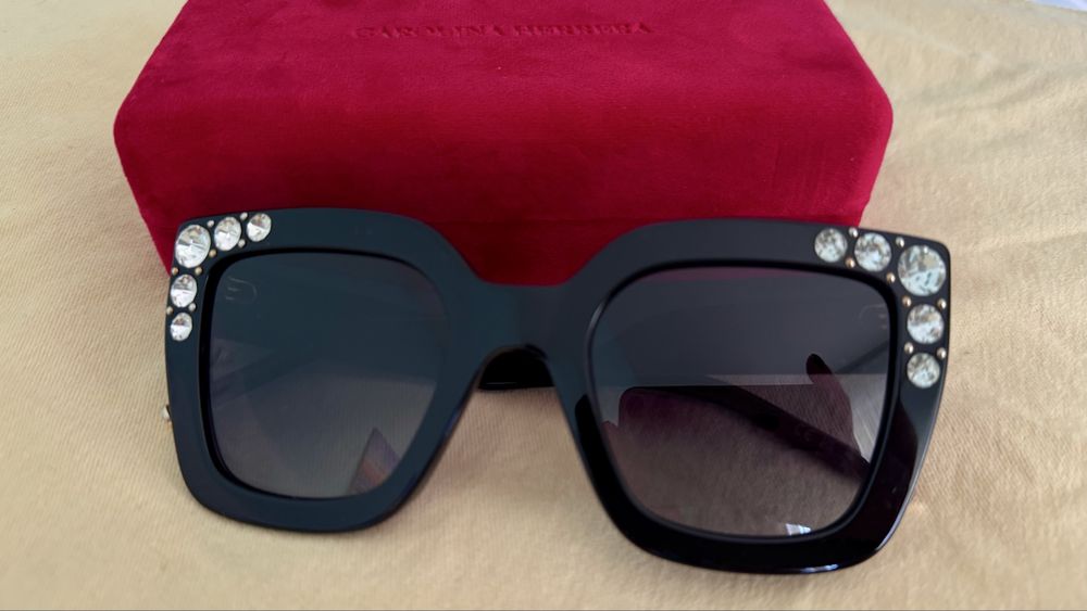 Carolina Herrera слънчеви очила с камъни