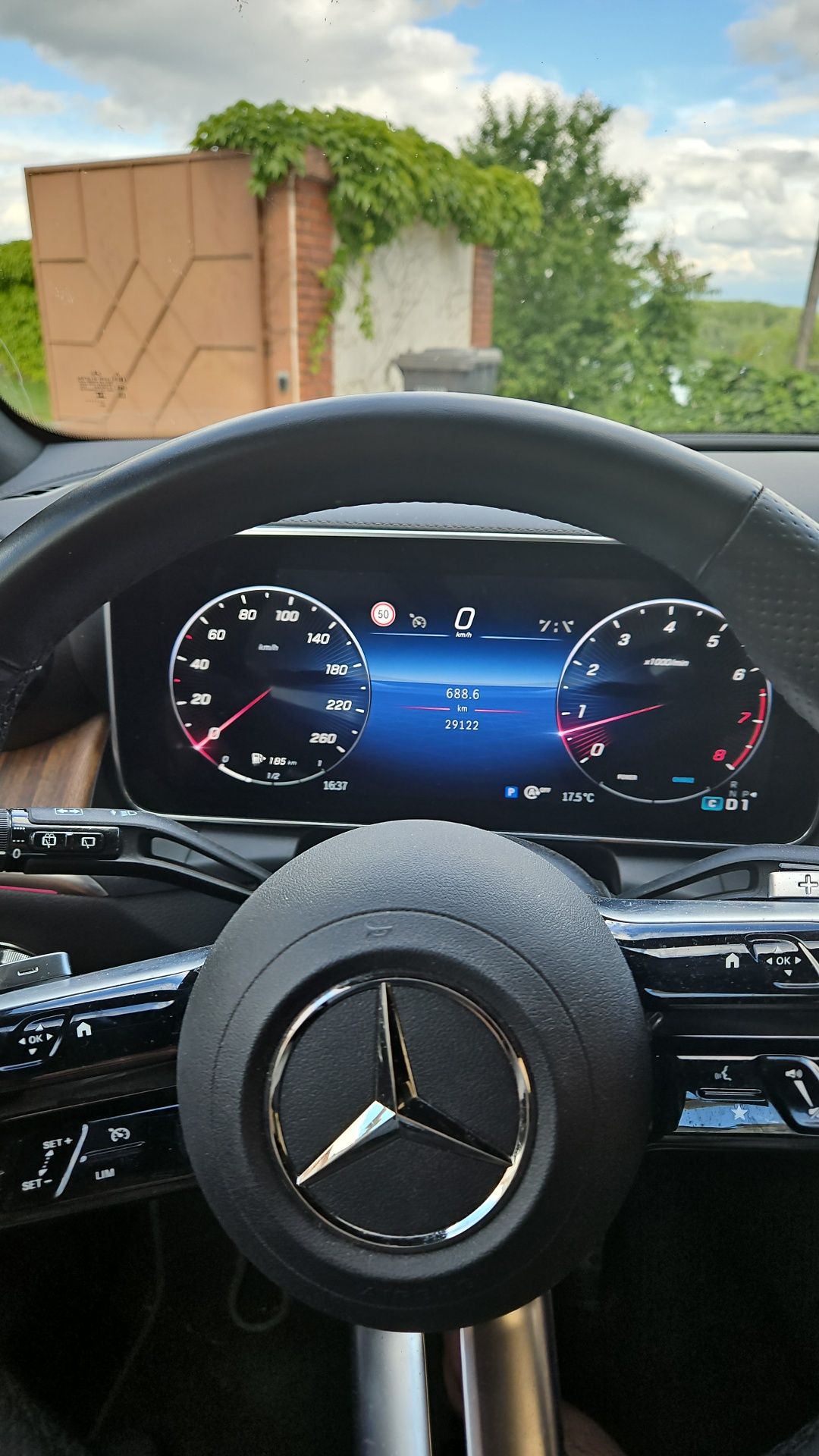 Mercedes-Benz GLC 300 4Matic 9G-TRONIC AMG Line Premium