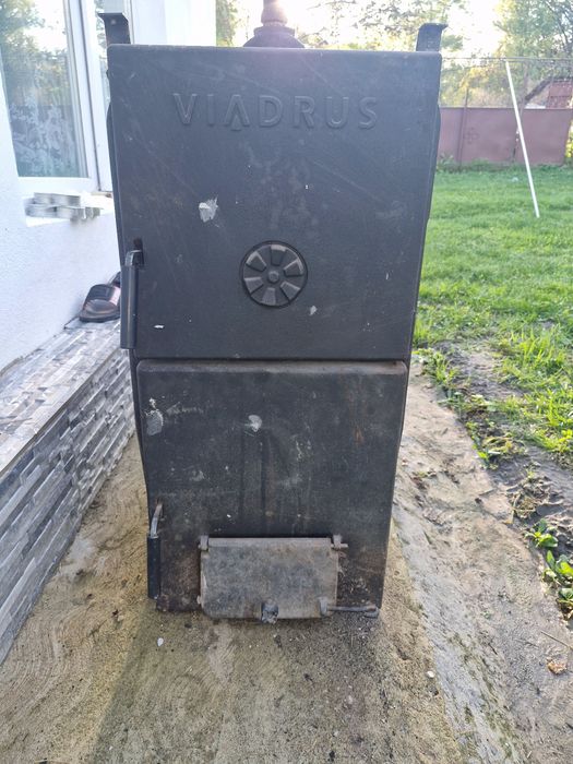Centrală Viadrus 25 KW (elementul față fisurat)