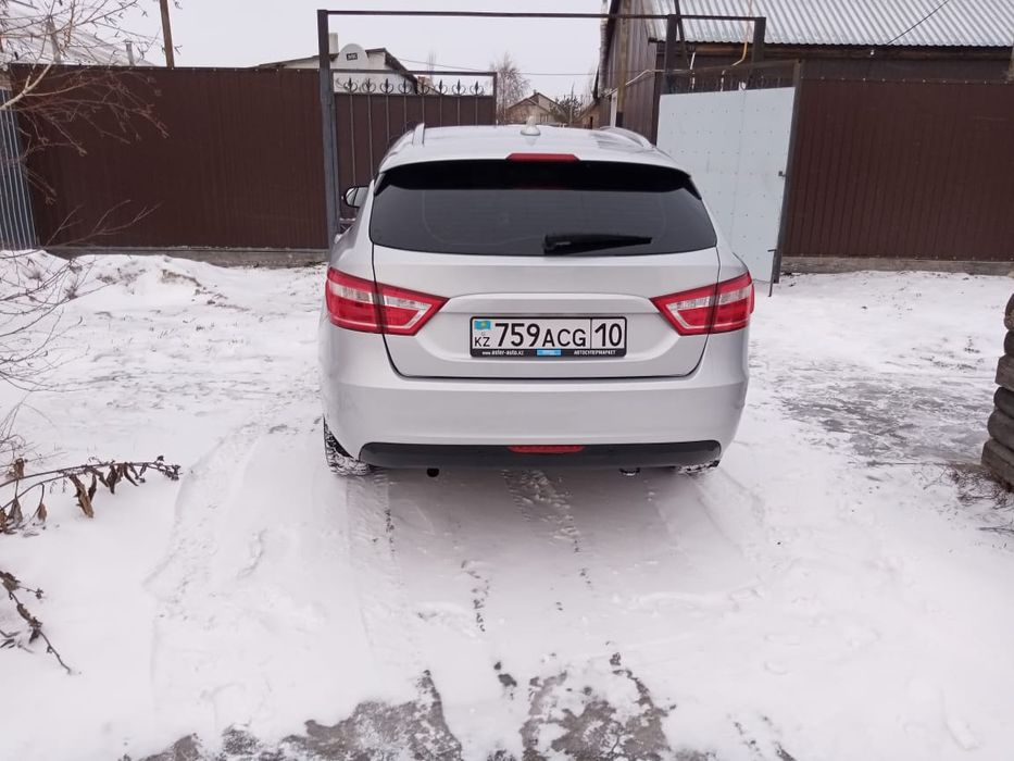 Продам автомобиль Лада Vesta