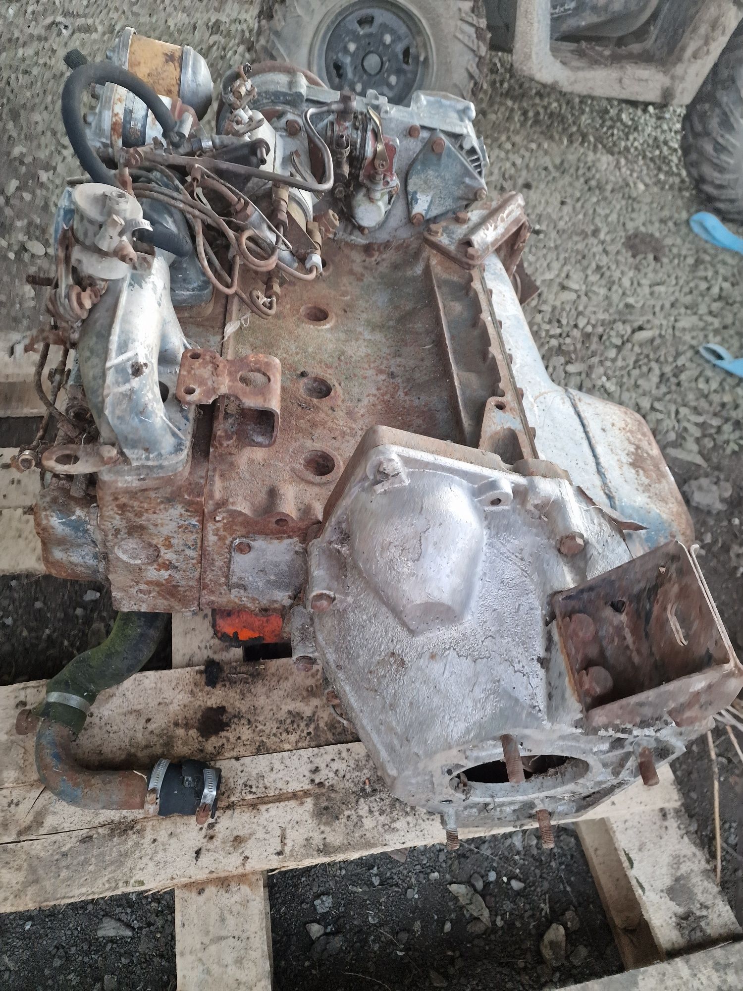 Motor u550 sau Aro