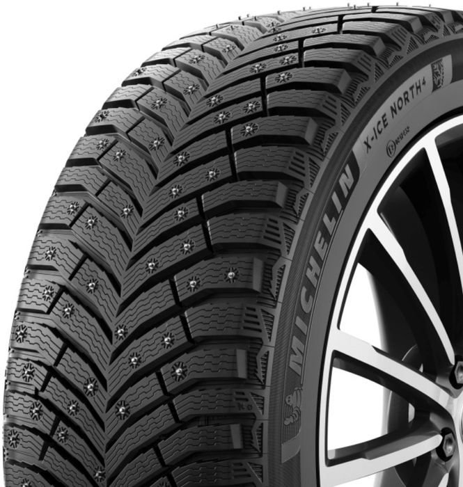 Комплект шин на автомобиль