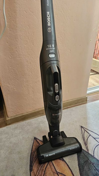 Вертикална прахосмукачка BOSH,Rowenta,Philips