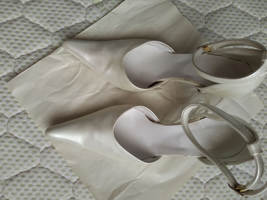 Сватбени обувки