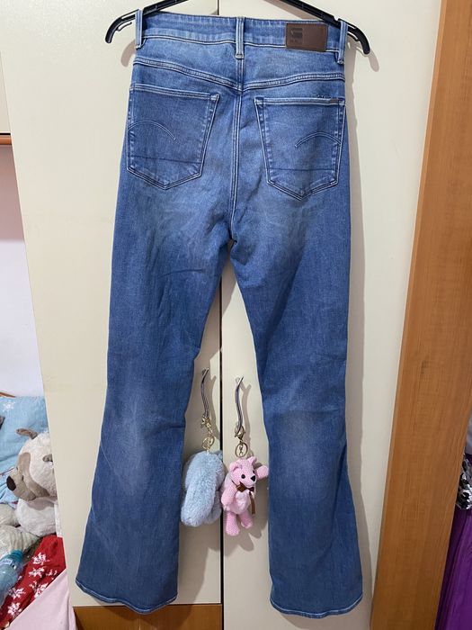 Blugi Gstar evazati cu talie inalta