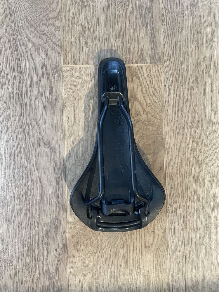Седалка за колело Fizik