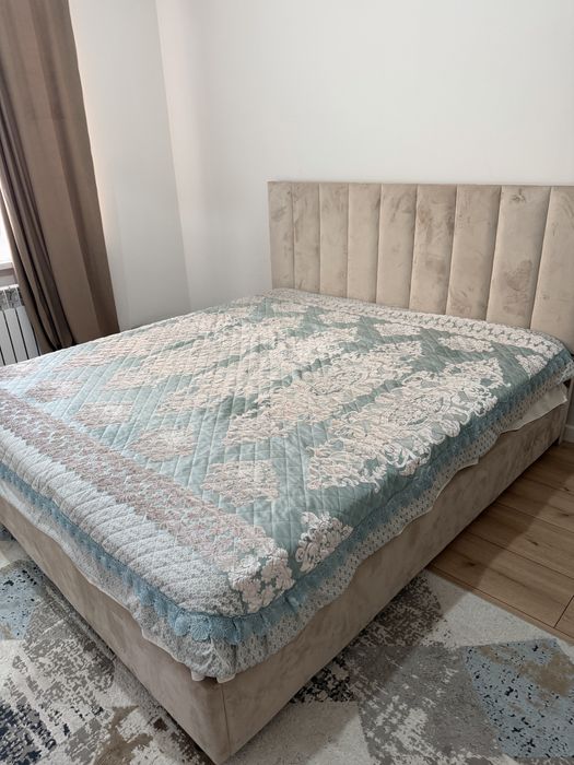 Кровати без матраса в идеальном состоянии