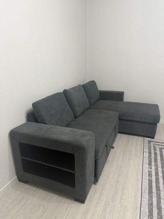 Продам почти новый диван