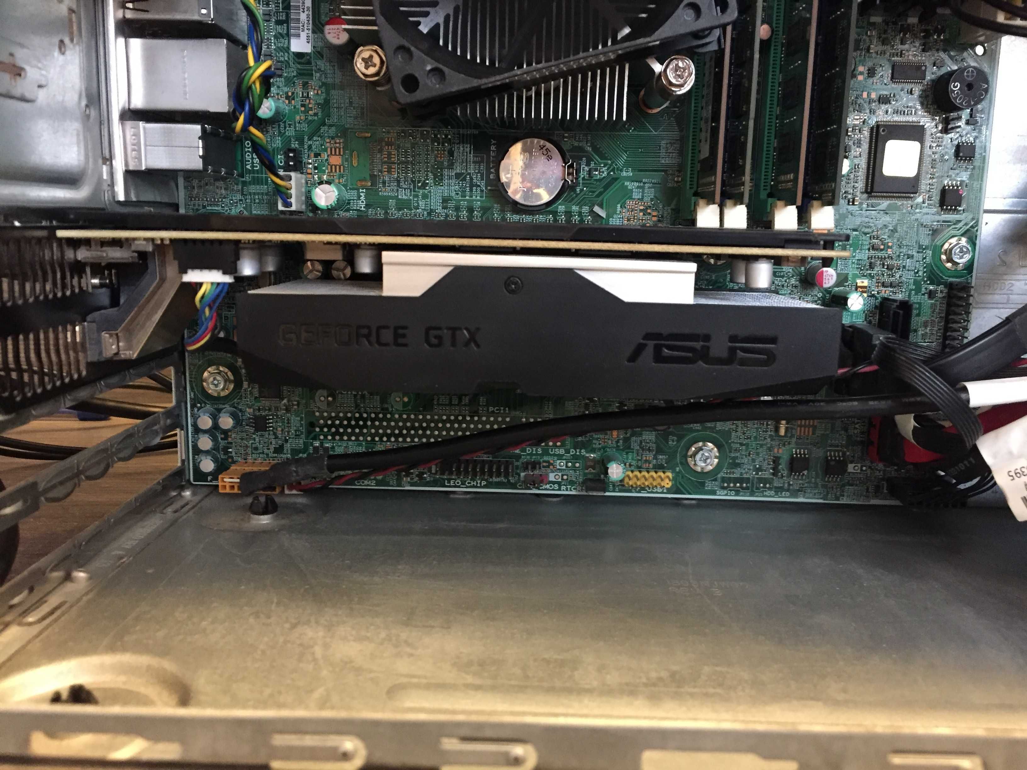 Lenovo M83 Desktop (ThinkCentre)