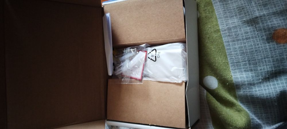 Камери  AOQEE 2k WiFi  за видеонаблюдение за външна/вътрешна употреба