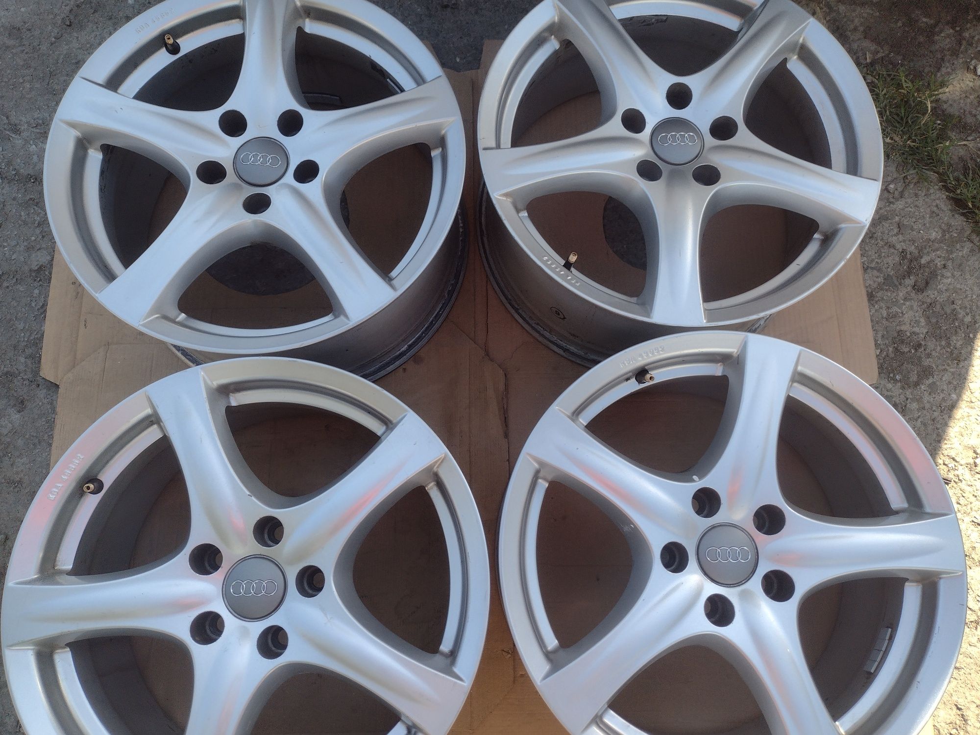 Топ състояние Ronal 17-5x112 ET48. 8j Audi A3 S3