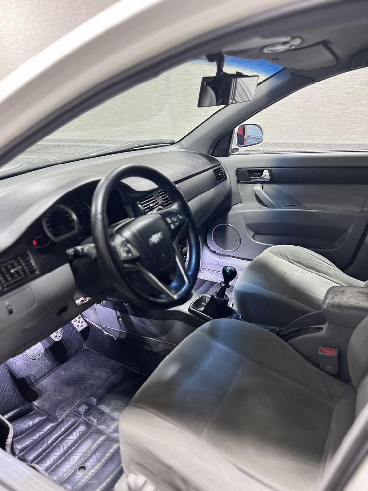Naht yoki Arenda Lacetti 2011 Mehanika Metan