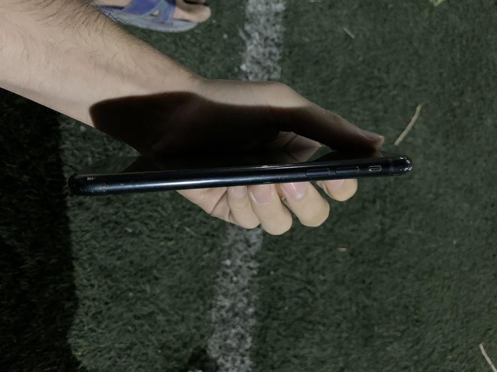 Apple iPhone Xr sotiladi