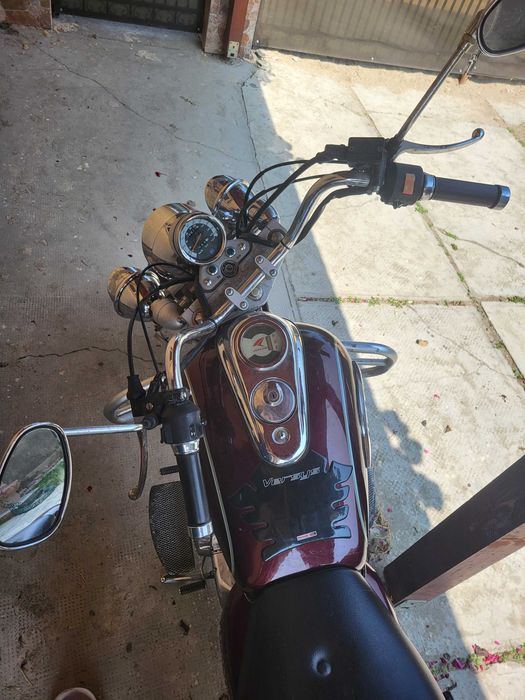 Vând sau schimb JinLun de 125 Cc ( Stare perfectă de funcționare)