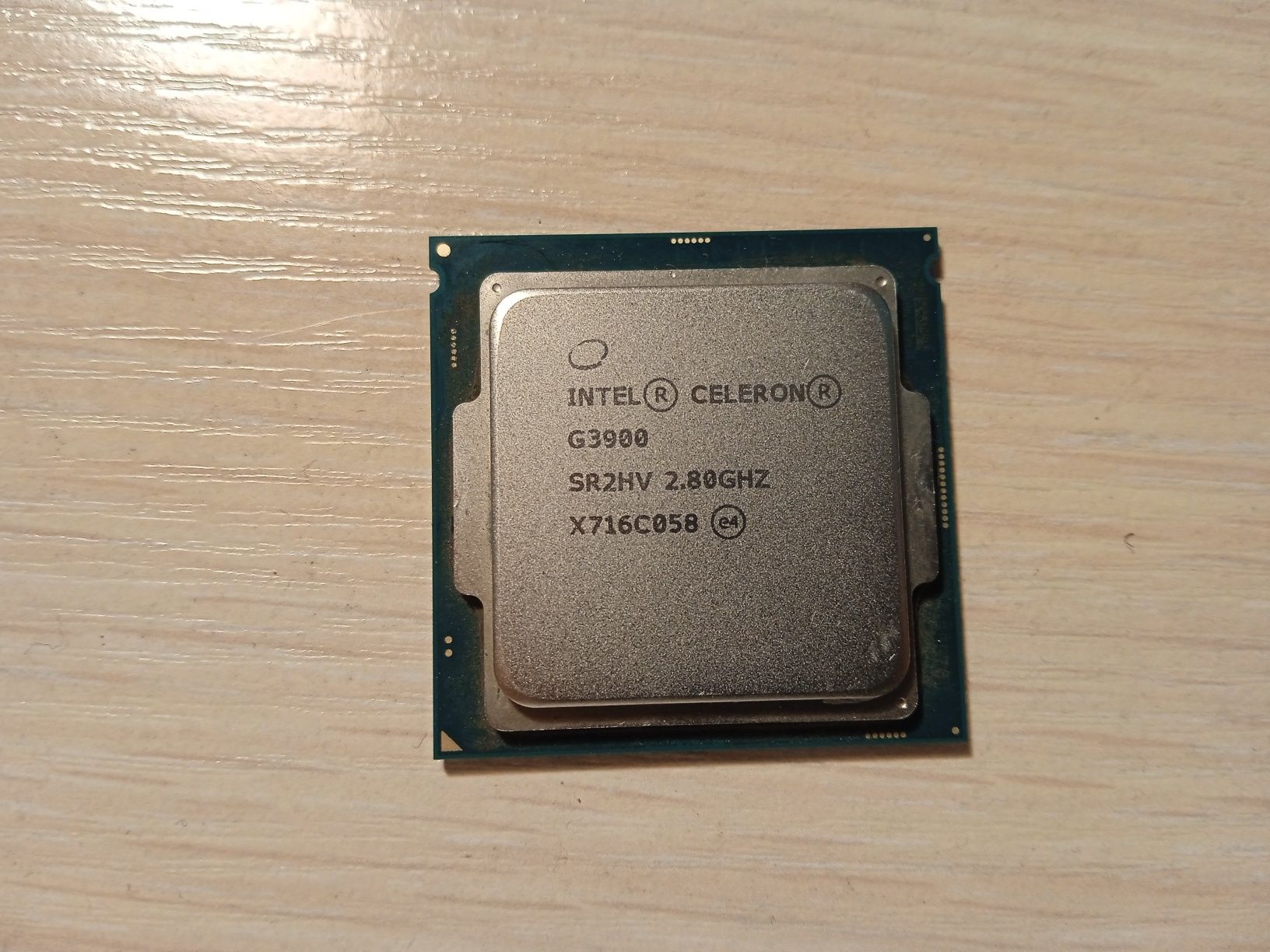 Процесор Intel celeron G3900