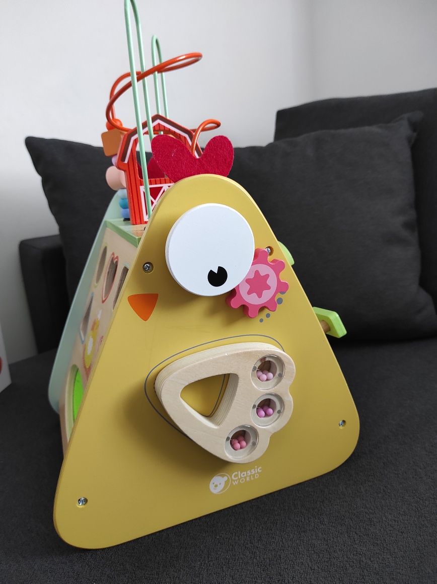 Център за активностu Happy hen activity box