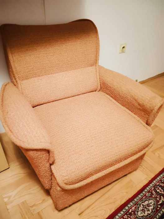 Двойка диван и два фотьойла